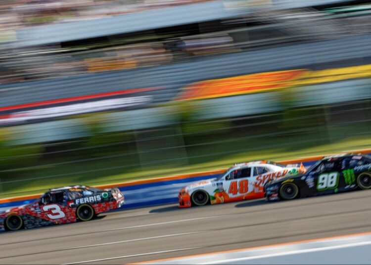 Xfinity races to air on CW Network starting in 2025