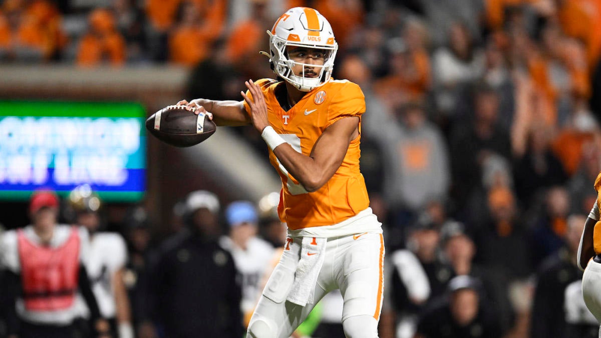 Tennessee Star Freshman QB Nico Iamaleava To Start Citrus Bowl Vs. Iowa ...