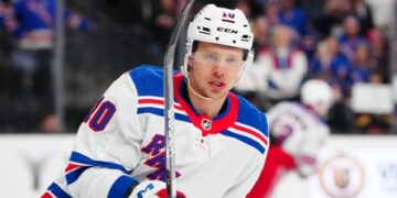 Artemi Panarin Nets Game-winning Goal As Rangers Rally In Third Period ...