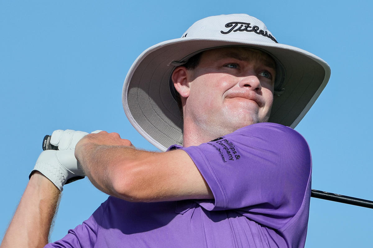 Lefty Joe Highsmith pulls in front on bunchedup Puerto Rico Open