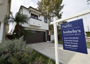 Realtor lawsuit settlement unburdens home sellers from heavy commissions. What now for buyers?