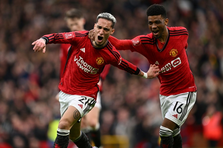 Manchester United beat Liverpool 4-3 in FA Cup classic | Sportsinsite.com